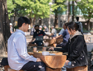 넷플릭스와 만난 김은숙 작가, ‘더 글로리’ 봤더니