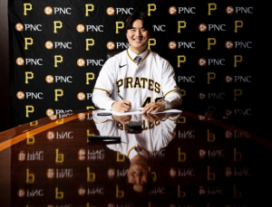 심준석, 피츠버그 공식 입단…“PNC 파크에서 공 던지고파”