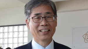 신평, 김기현 후원회장직 사퇴...설화에 국힘 분란 가중