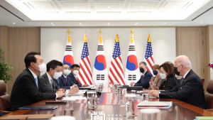 “바이든, 4월 말 윤 대통령 국민 만찬 초청 계획” 블룸버그