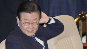 나 떨고 있니?...이재명 페북으로 보는 사법리스크