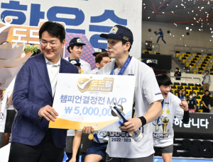 한선수의 다음 시선은 ‘4연속 통합 우승’으로