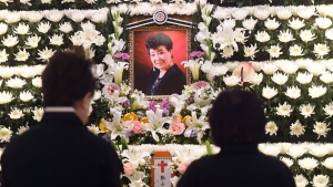  故 현미, 가요계 큰 별 지다 