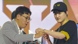 성장만 하길 바랐는데… 우승컵 안긴 젠지 막내 [LCK]