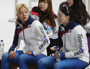 ‘왕따 주행’ 김보름 2심도 일부 승소…300만원 배상 판결