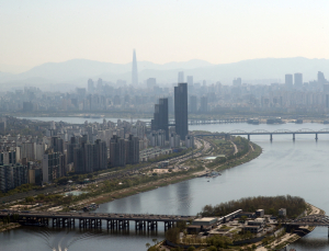 “수도권 기업 10곳 중 3곳, 5년 내 지방 이전·투자 고려”