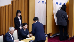 ‘성추행’ 의혹 박성호 부천시의원, 결국 의원직 상실