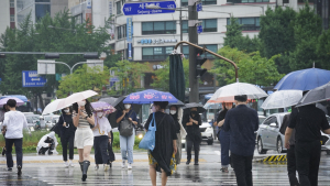“우산 챙기세요”...시간당 곳곳 30mm 국지성 호우 [날씨]