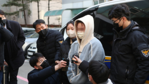 15개월 딸 시신 김치통에 숨긴 친모, 징역 7년6개월 선고