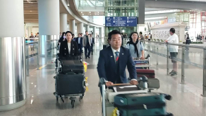 방중 민주당 두고 與 “도둑 출국·뇌물 외유”