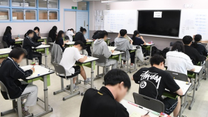 당정, 19일 ‘공교육 강화 방안’ 논의…대통령 ‘수능 발언’ 파장 진화