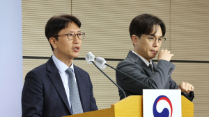 이번엔 이규민 평가원장 사임 “6월 모의평가 책임… 죄송”