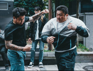 신작 공세에도 굳건… ‘범죄도시3’ 1위 지켜