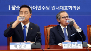 IAEA 때린 민주당…국민의힘은 “괴담 카르텔”