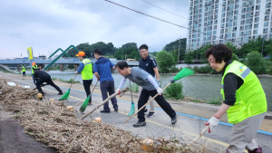 원주시시설관리공단, 원주천 둔치 환경정화활동