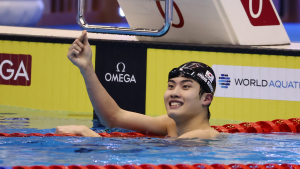 황선우, 자유형 200m 동메달…세계선수권 2연속 메달 