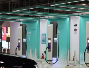 현대·기아, GM·벤츠·BMW와 ‘충전동맹’…美 3만곳에 충전소