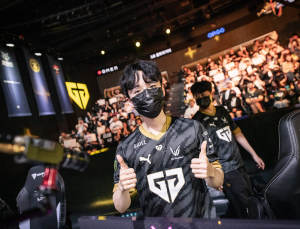 ‘단단묵직’ 젠지, 한화생명 꺾고 PO 승자조행…T1과 격돌