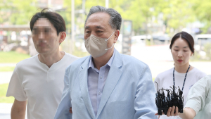 ‘억대 수수 의혹’ 박차훈 새마을금고회장, 구속영장 또 기각