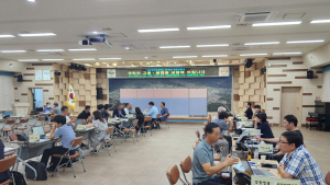 거창군, '달리는 국민신문고' 큰 호응…민원 43건 상담[거창소식]