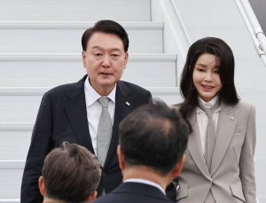 尹대통령, 30여 개국 부산엑스포 유치·양자회담… 유엔총회 연설