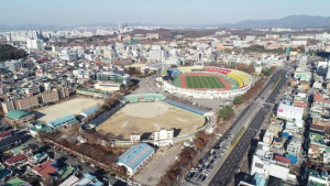 [데스크칼럼]전주종합경기장 개발 ‘롯데쇼핑만 특혜’