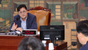 친명계 3선 홍익표, 민주 원내대표 보궐선거 출마 등록