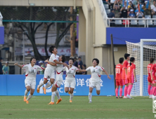 10명서 싸운 여자축구, 북한에 1대4 역전패
