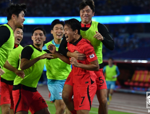 축구, 3연패 보인다… 우즈벡 꺾고 일본과 결승