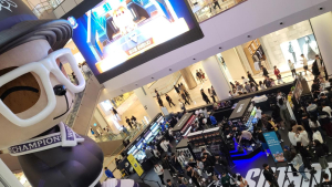 LoL 월드 챔피언십 라이엇 팝업스토어, 주말 내내 문전 성시