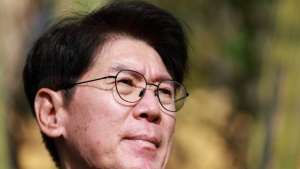 KT 전성기 만든 이강철 감독, 구단과 3년 재계약
