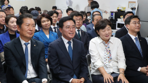 미소 짓는 진교훈 강서구청장 후보