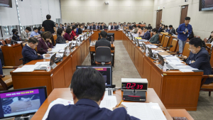 “文 탓 위기 커져” vs “尹 반쪽 개혁안”…연금개혁 책임공방 [2023 국감]