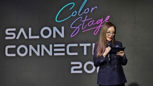아트컬러리스트 김민경 , 아모스프로페셔널 ‘살롱 커넥션 2023’ 축사‧시상