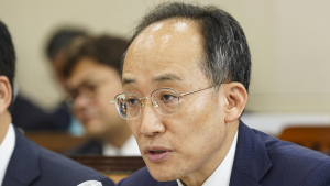 종합감사 질의에 답하는 추경호 부총리 겸 기획재정부 장관