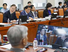 국방장관에게 질의하는 이재명 대표