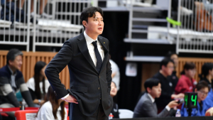 ‘2연승’ 송영진 KT 감독 “수비 원하는 대로 풀려”
