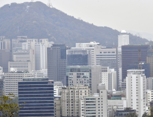 대기업 사외이사 30%, 공무원 혹은 판·검사 출신