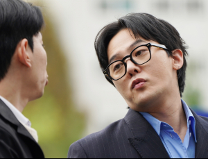 지드래곤, 전신 제모 후 경찰 출석…증거인멸 의혹