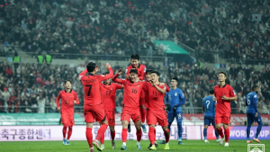 한국, 싱가포르에 5대 0 완승…11회 연속 WC 진출 막 올랐다