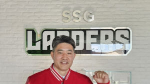 소문 무성했던 SSG, 신임 감독에 이숭용 전 KT 단장 선임
