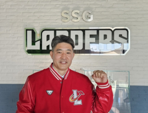 소문 무성했던 SSG, 신임 감독에 이숭용 전 KT 단장 선임