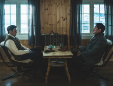화려한 껍데기, 달라진 알맹이…‘독전2’