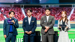 롯데 자이언츠 박세웅·나균안, ‘지스타 2023’에서 사인회 가져