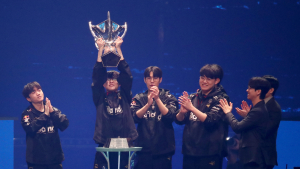 홈에서 네 번째 우승컵 차지한 페이커 