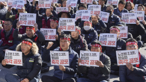 '노조법 2.3조·방송법 즉각 공포하라' 노동자들의 외침