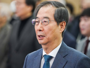 한 총리, 파리 엑스포총회 출국…“꺾이지 않는 마음으로”