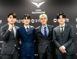 T1 선수단 전원 ‘2023 LCK 어워드’ 수상…“선한 영향력 끼치겠다”