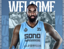 외인 갈등 겪던 소노, 서머스 영입…데이비스 방출