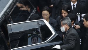  故 이선균, 이제는 만날 수 없는 나의 아저씨 